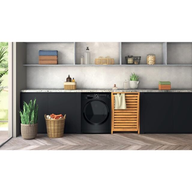 Hotpoint NDD86448BDAUK ActiveCare Freestanding 8+6kg Washer Dryer - Black