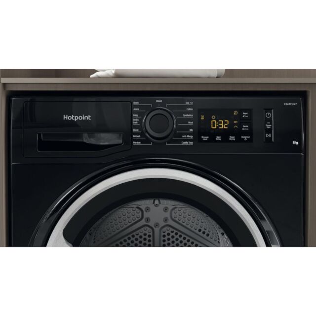 Hotpoint NT M11 82BSK UK Freestanding 8kg Heat Pump Tumble Dryer - Black