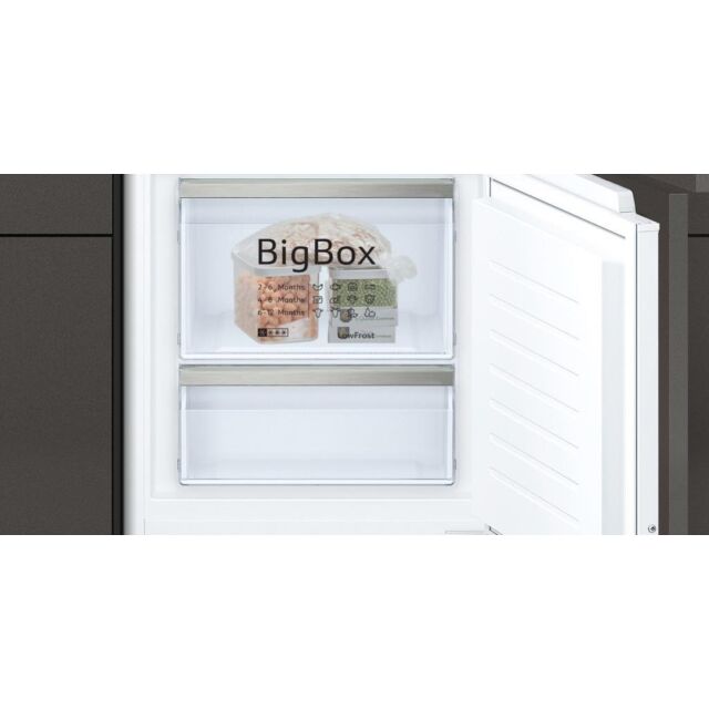Neff KI6873FE0G, Built-in fridge-freezer with freezer at bottom