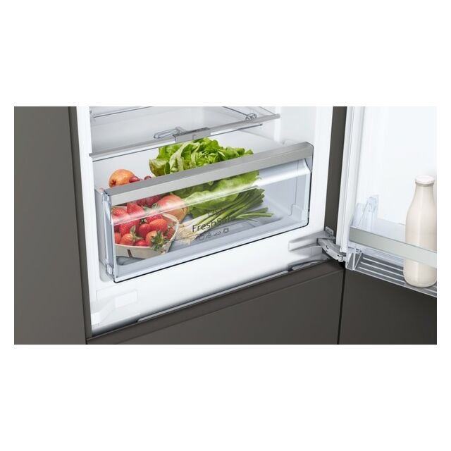 Neff KI6873FE0G, Built-in fridge-freezer with freezer at bottom