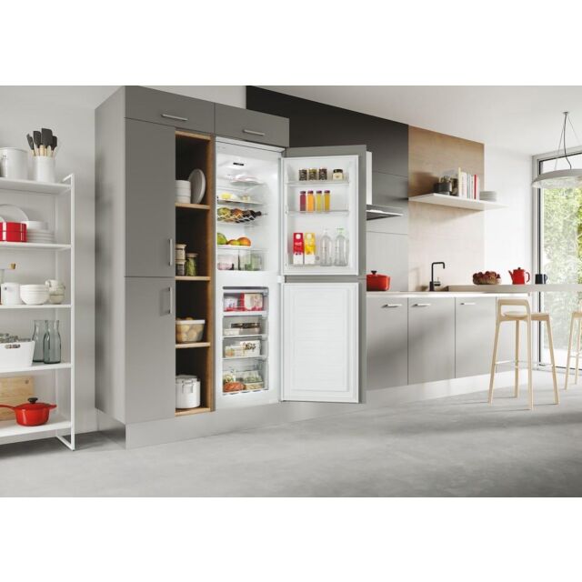 Hoover HOB50S518EK Integrated 233L Fridge Freezer