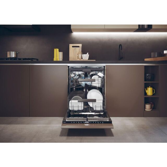 Haier XS 6B4S3FSB-80 Integrated 60cm Dishwasher with 16 Place Settings and WiFi