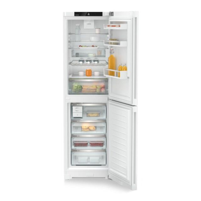 Liebherr CNd5724 Freestanding Fridge Freezer with EasyFresh and NoFrost