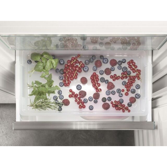 Liebherr ICBNdi5183 Fully Integrated Fridge Freezer