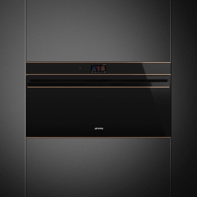 Smeg SFPR9604TNR 90cm Dolce Stil Novo Pyrolytic Single Oven Copper Trim