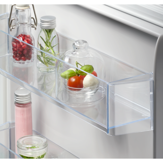 AEG NSC6N18ZES Fully Integrated Fridge Freezer