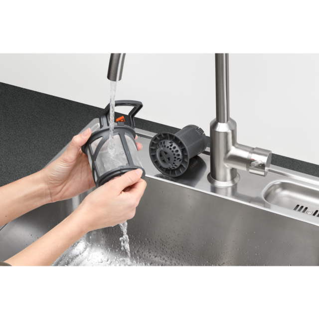 AEG FSE62407P 6000 SatelliteClean Fully Integrated Slimline Dishwasher with AirDry Technology + 9 Place Settings