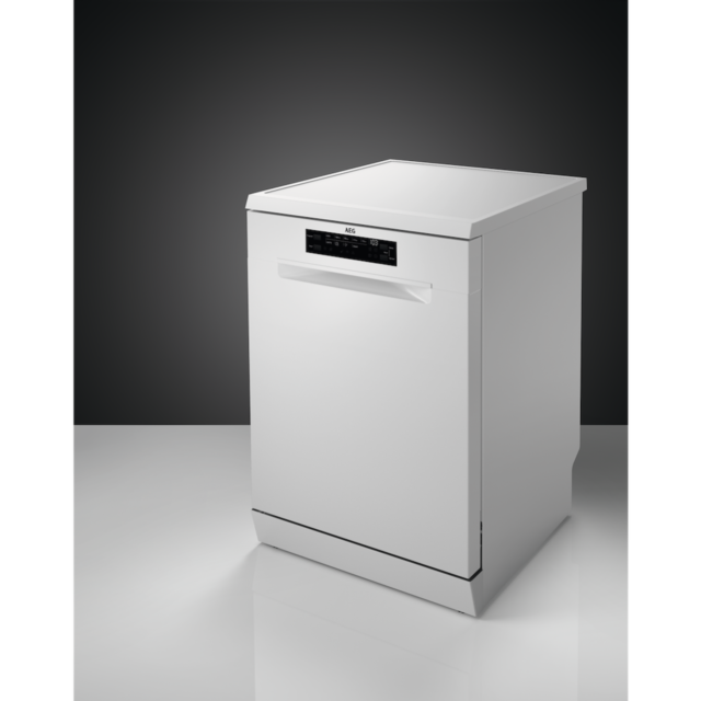 AEG FFB53617ZW 6000 SatelliteClean Freestanding Dishwasher with AirDry Technology + 13 Place Settings