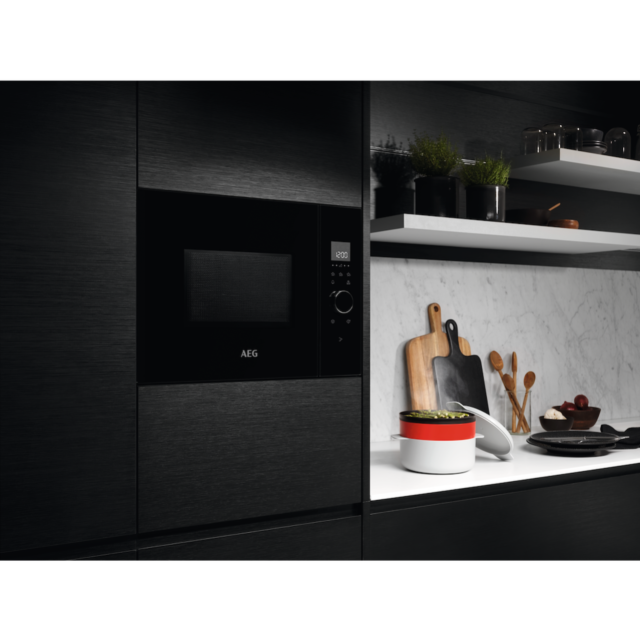 AEG MBE2658SEB 8000 Built-In Microwave