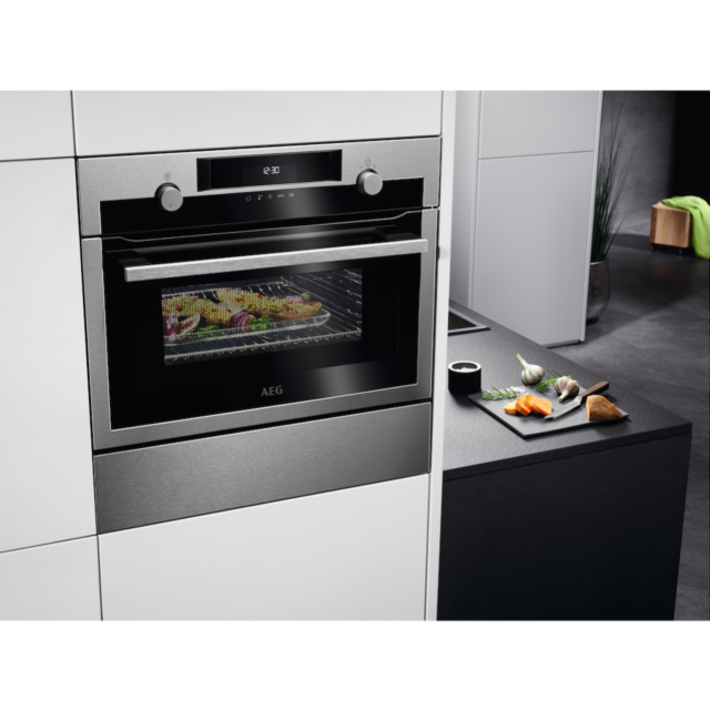 AEG KME565060M 8000 CombiQuick Integrated Combi Microwave and Oven