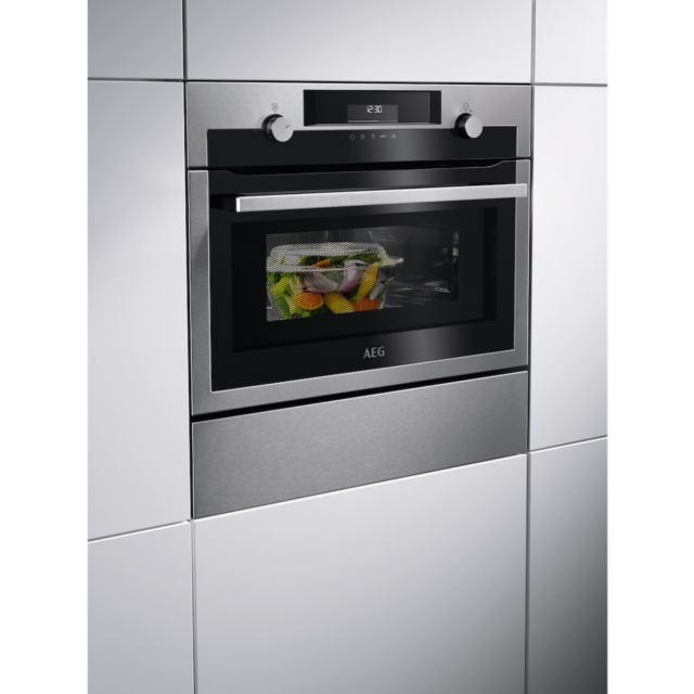 AEG KME525860M Integrated Combi Microwave and Oven