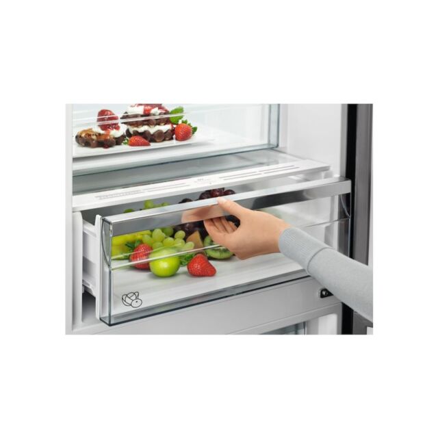 AEG RCB636E2MX Freestanding Frost Free Fridge Freezer