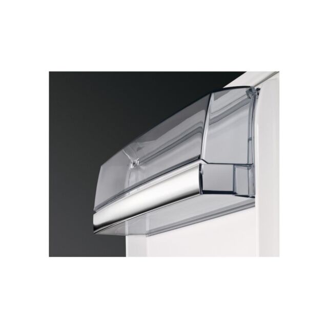 AEG SCB718F3LS 5000 Series Built-In LowFrost Fridge Freezer