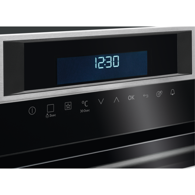 AEG BSE774320M SteamCrisp Quarter Steam + Pyrolytic oven with ProSight touch controls, white LEDs, S