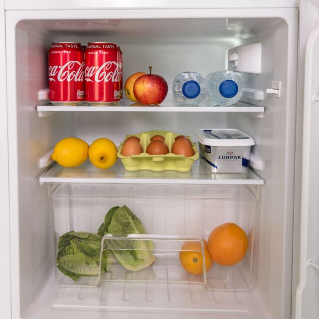 Sia UFF01WH 48Cm Undercounter Two Door Fridge Freezer
